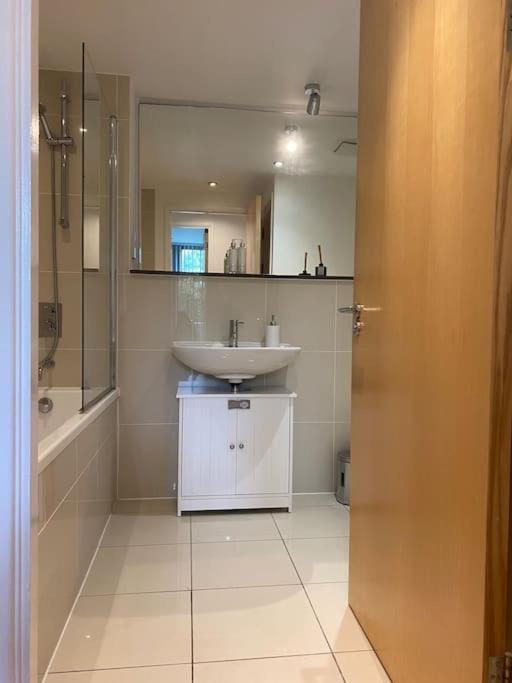 Modern Apartment, Fistral Beach نيوكويي المظهر الخارجي الصورة