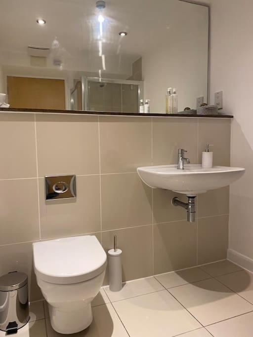 Modern Apartment, Fistral Beach نيوكويي المظهر الخارجي الصورة
