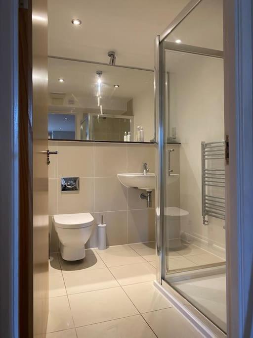 Modern Apartment, Fistral Beach نيوكويي المظهر الخارجي الصورة